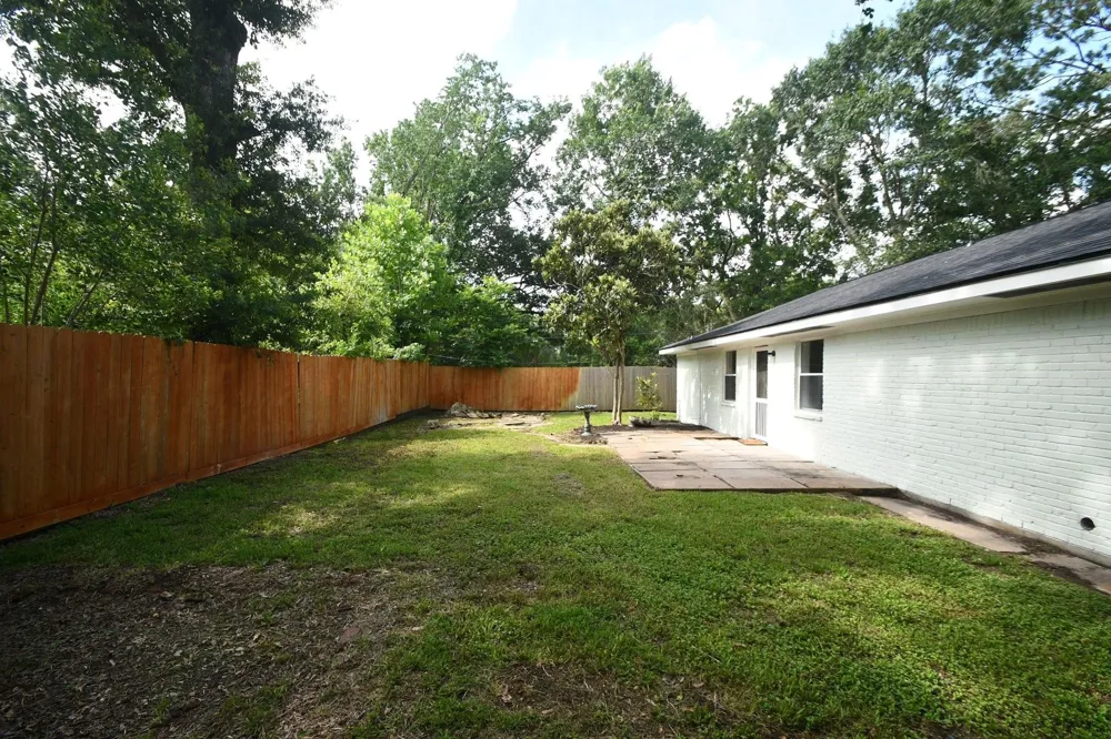 4711 Illinois Street Dickinson, TX 77539