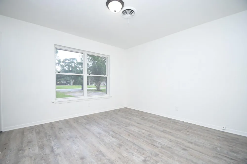 4711 Illinois Street Dickinson, TX 77539