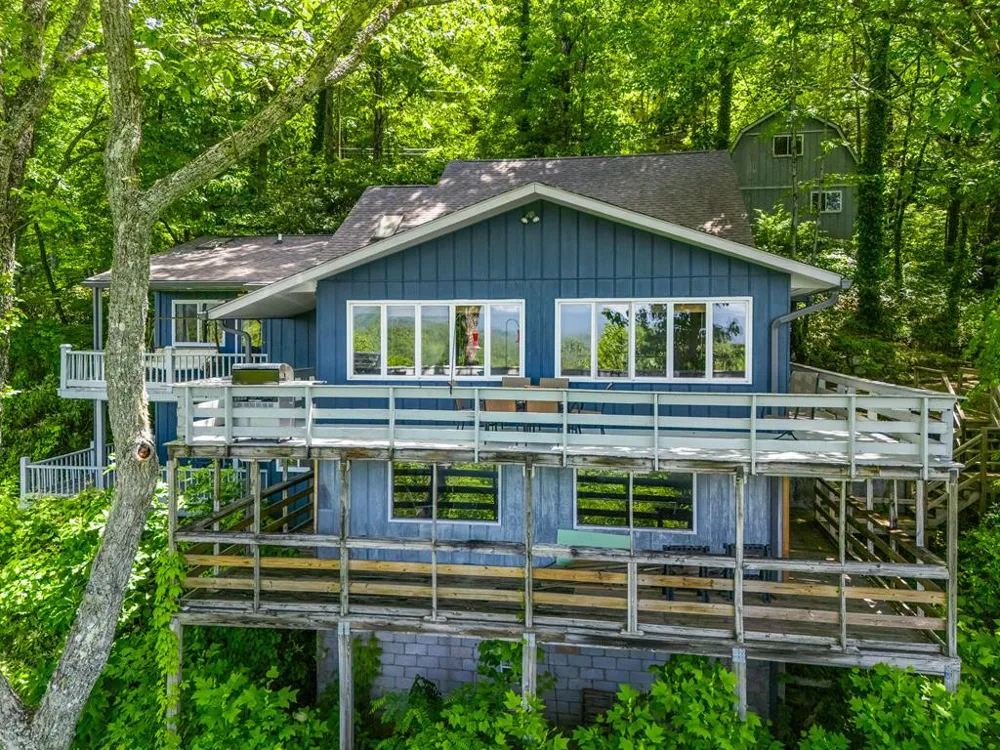 175 Pine Ridge Drive Andrews, NC 28901