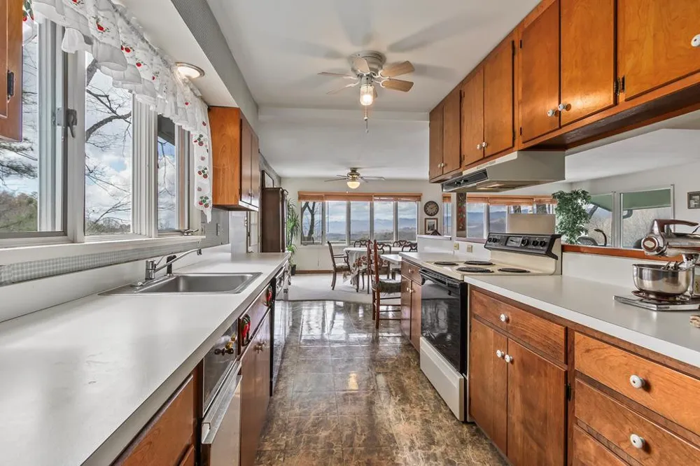 175 Pine Ridge Drive Andrews, NC 28901