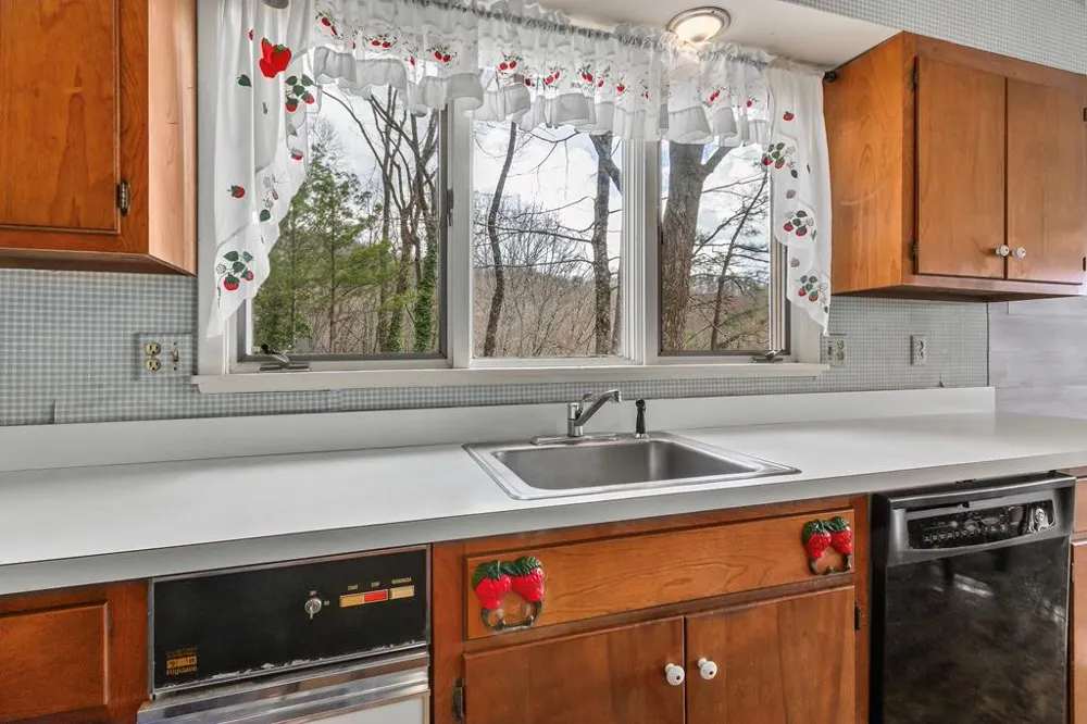 175 Pine Ridge Drive Andrews, NC 28901