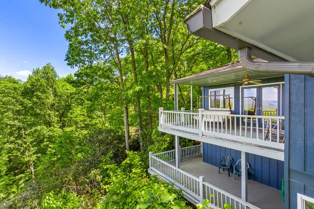 175 Pine Ridge Drive Andrews, NC 28901