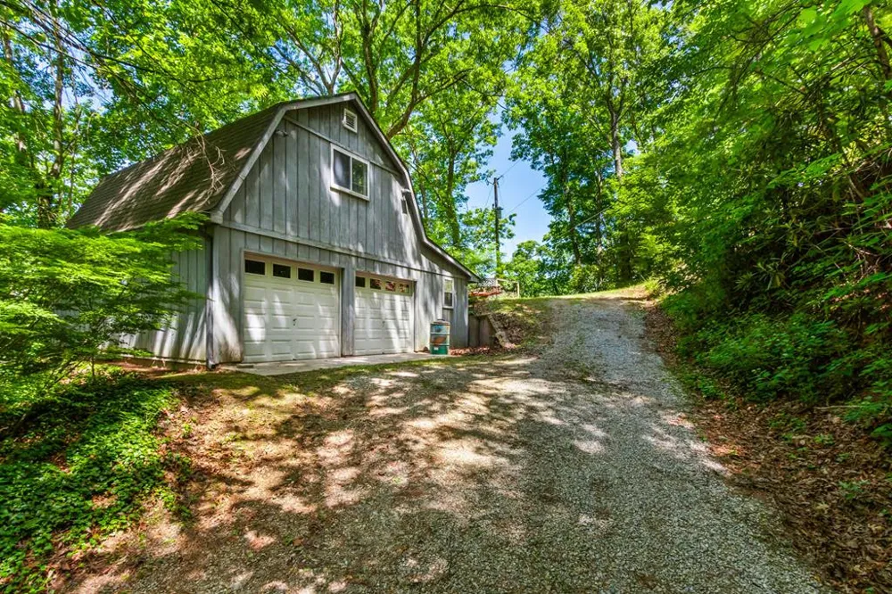 175 Pine Ridge Drive Andrews, NC 28901