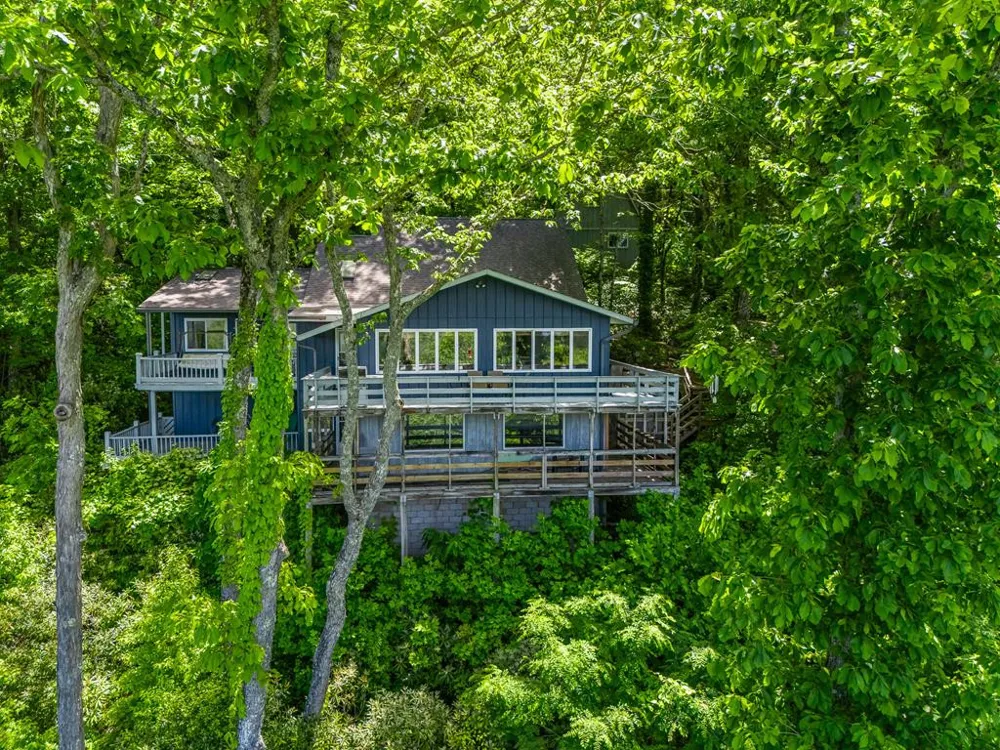 175 Pine Ridge Drive Andrews, NC 28901