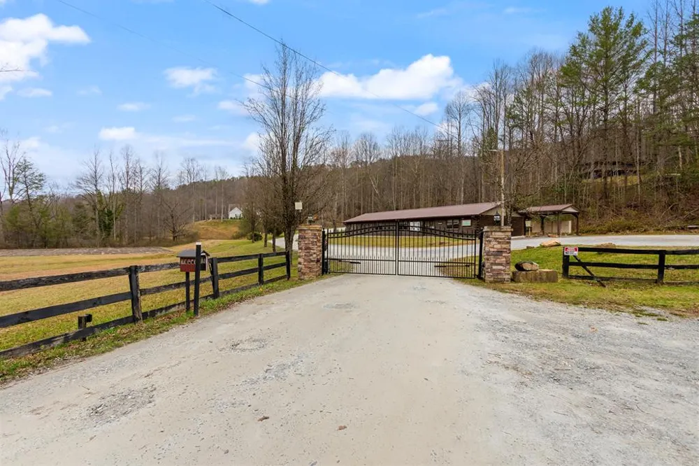 175 Pine Ridge Drive Andrews, NC 28901