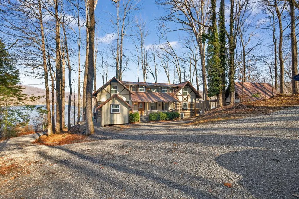 124 Mount Mariah Road Topton, NC 28781