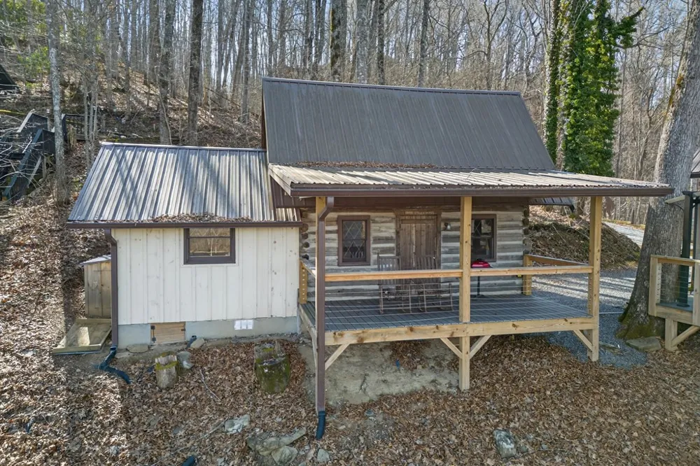 124 Mount Mariah Road Topton, NC 28781