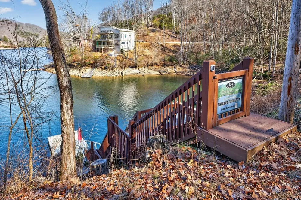 124 Mount Mariah Road Topton, NC 28781