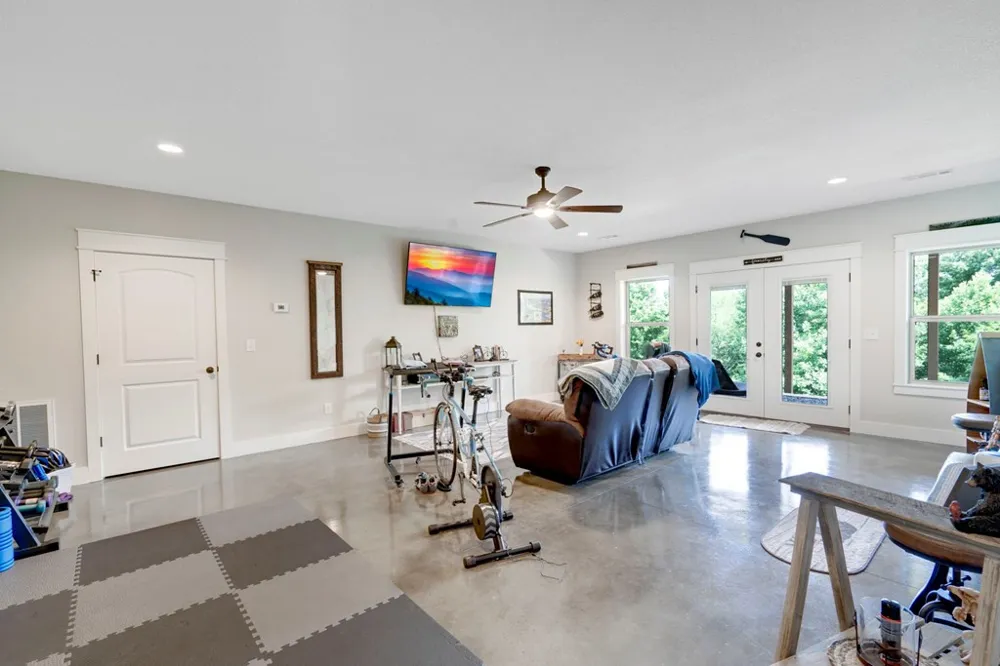 2079 Gallatin Road Young Harris, GA 30582