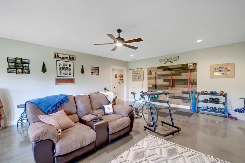 2079 Gallatin Road Young Harris, GA 30582