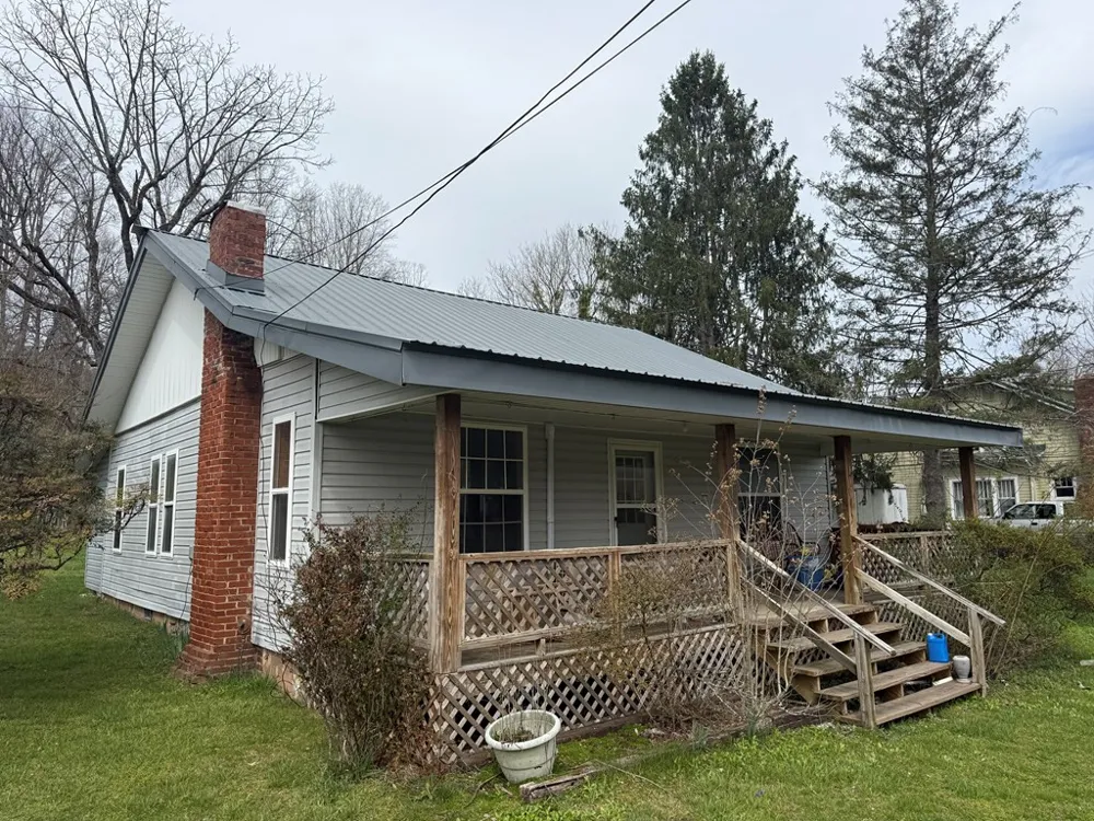 110 Fisher Street Andrews, NC 28901