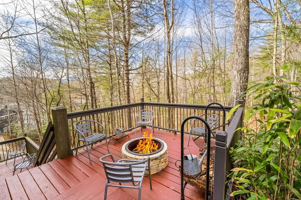 56 Cross Creek Trail Robbinsville, NC 28771