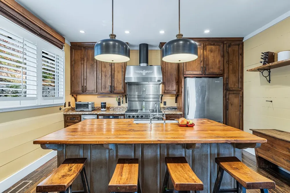 56 Cross Creek Trail Robbinsville, NC 28771