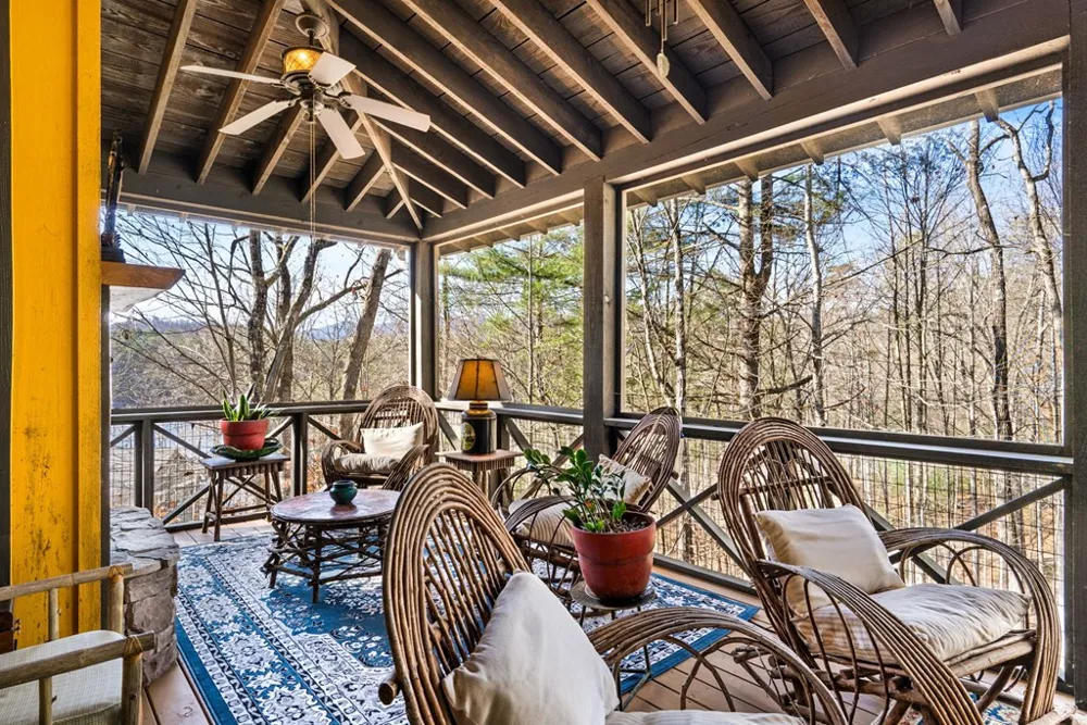 56 Cross Creek Trail Robbinsville, NC 28771