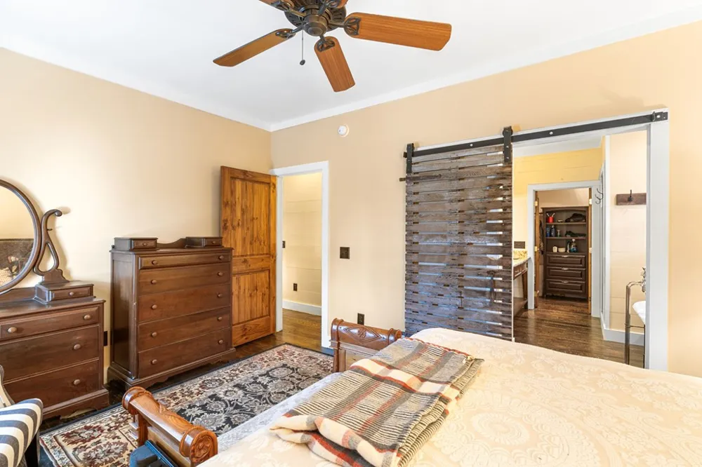 56 Cross Creek Trail Robbinsville, NC 28771