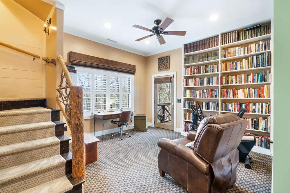 56 Cross Creek Trail Robbinsville, NC 28771