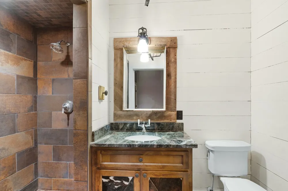 56 Cross Creek Trail Robbinsville, NC 28771