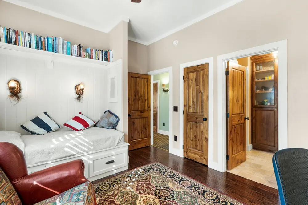 56 Cross Creek Trail Robbinsville, NC 28771