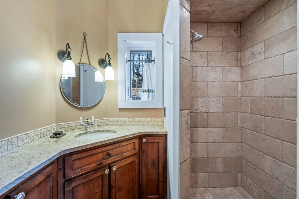 56 Cross Creek Trail Robbinsville, NC 28771