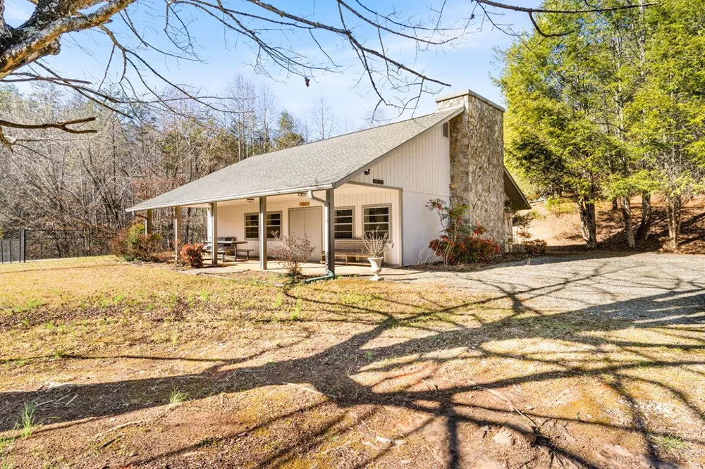56 Cross Creek Trail Robbinsville, NC 28771