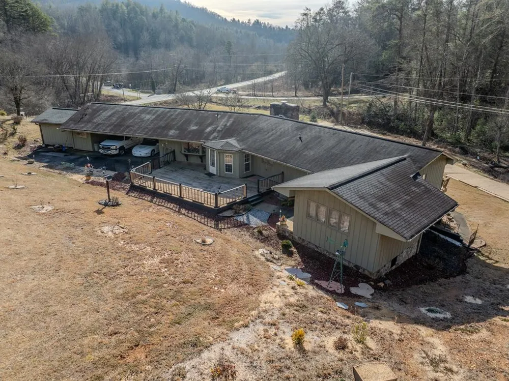 3717 NC Highway 141 Marble, NC 28905