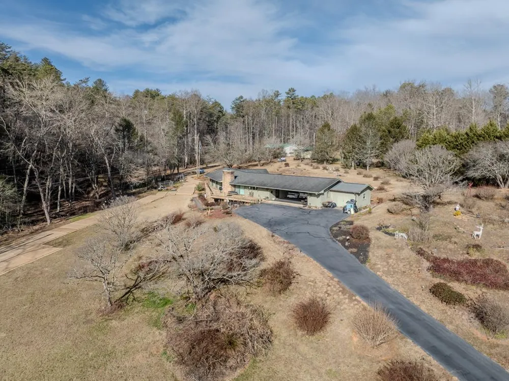 3717 NC Highway 141 Marble, NC 28905