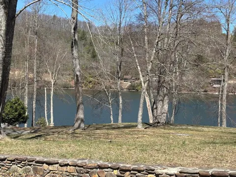 31.84 Ac Big Choga / Highlander Road
