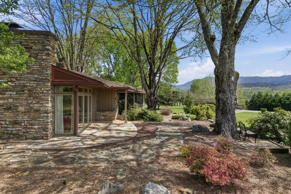 6203 Airport Road Andrews, NC 28901