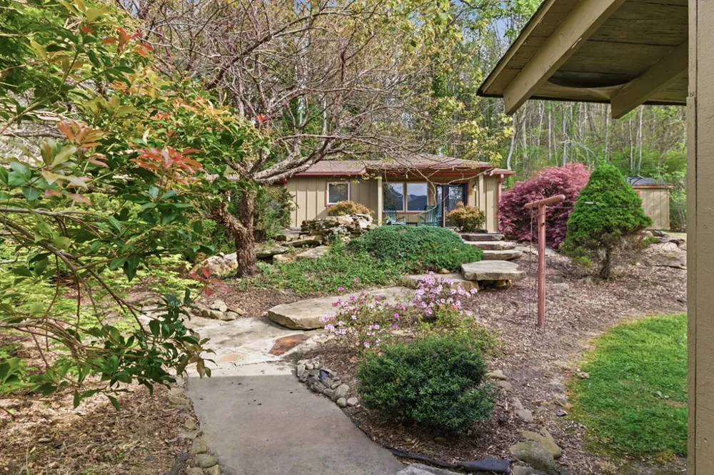 6203 Airport Road Andrews, NC 28901