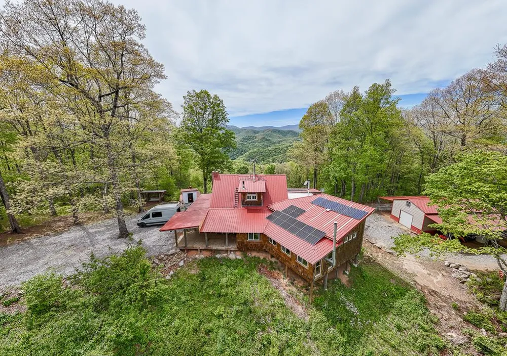 795 Porterfield Gap Road Robbinsville, NC 28771