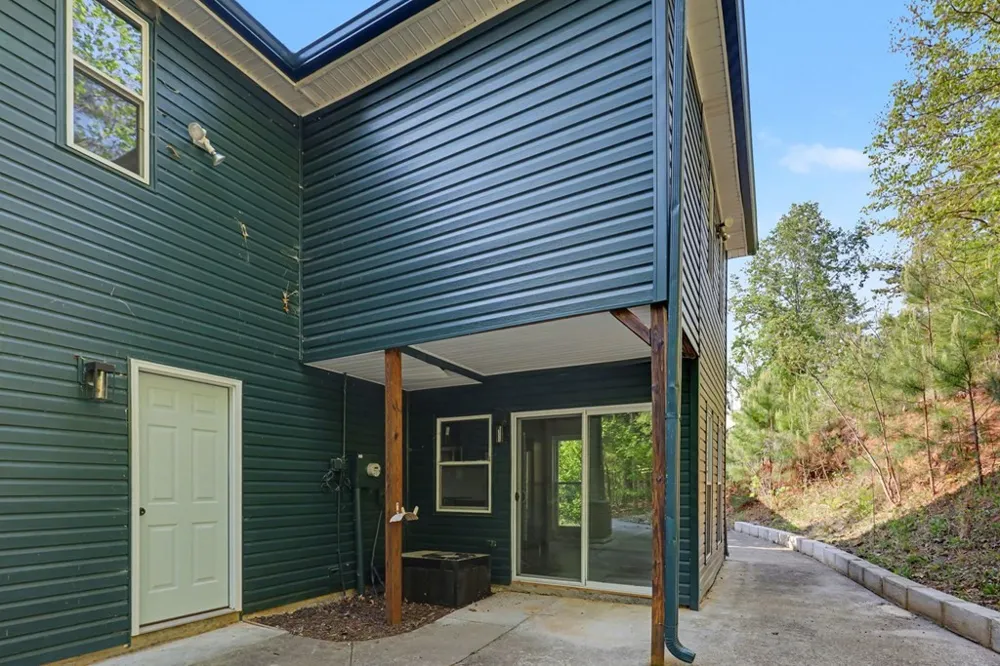 233 Bradshaw Road Hiawassee, GA 30546