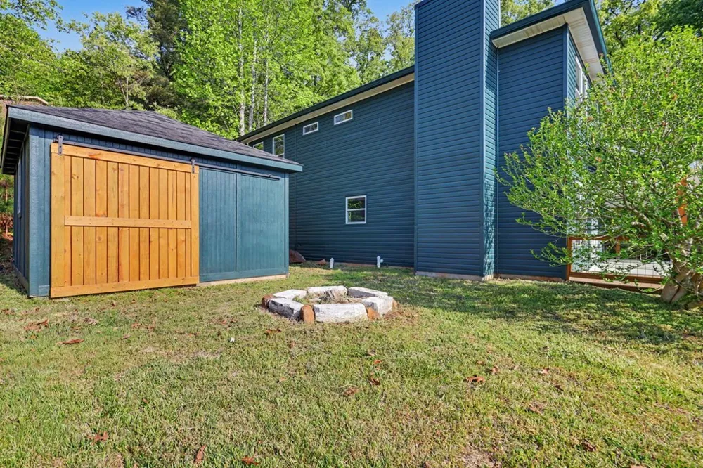 233 Bradshaw Road Hiawassee, GA 30546