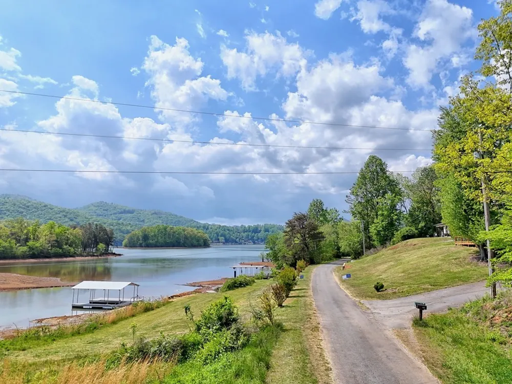 233 Bradshaw Road Hiawassee, GA 30546