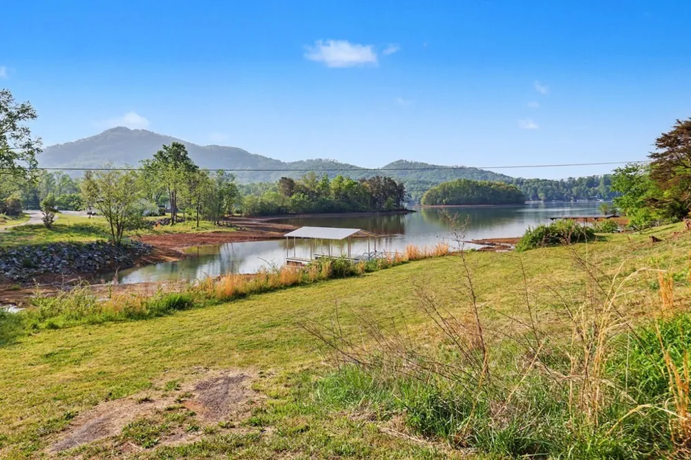 233 Bradshaw Road Hiawassee, GA 30546