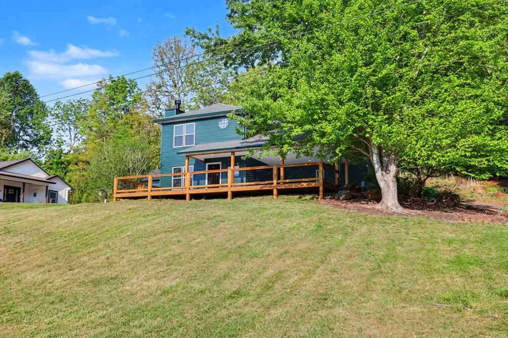 233 Bradshaw Road Hiawassee, GA 30546