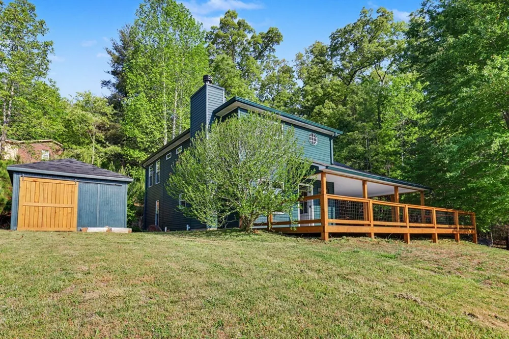 233 Bradshaw Road Hiawassee, GA 30546