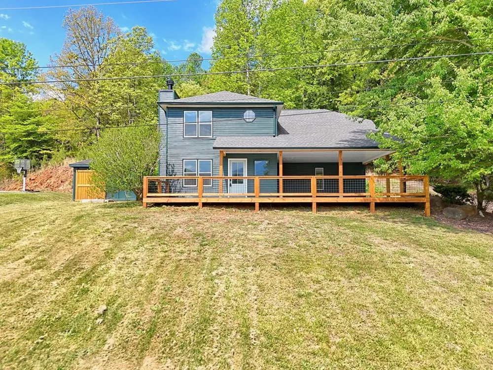 233 Bradshaw Road Hiawassee, GA 30546