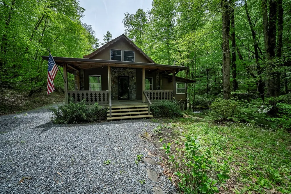 4700 W Buffalo Road Robbinsville, NC 28771