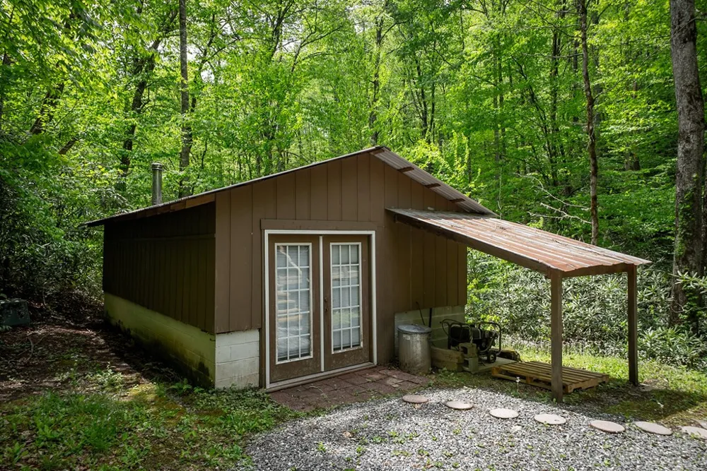 4700 W Buffalo Road Robbinsville, NC 28771