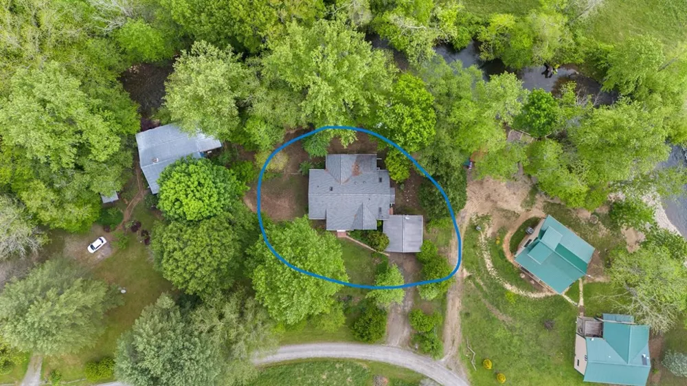 59 Tusquittee Creek Lane Hayesville, NC 28904