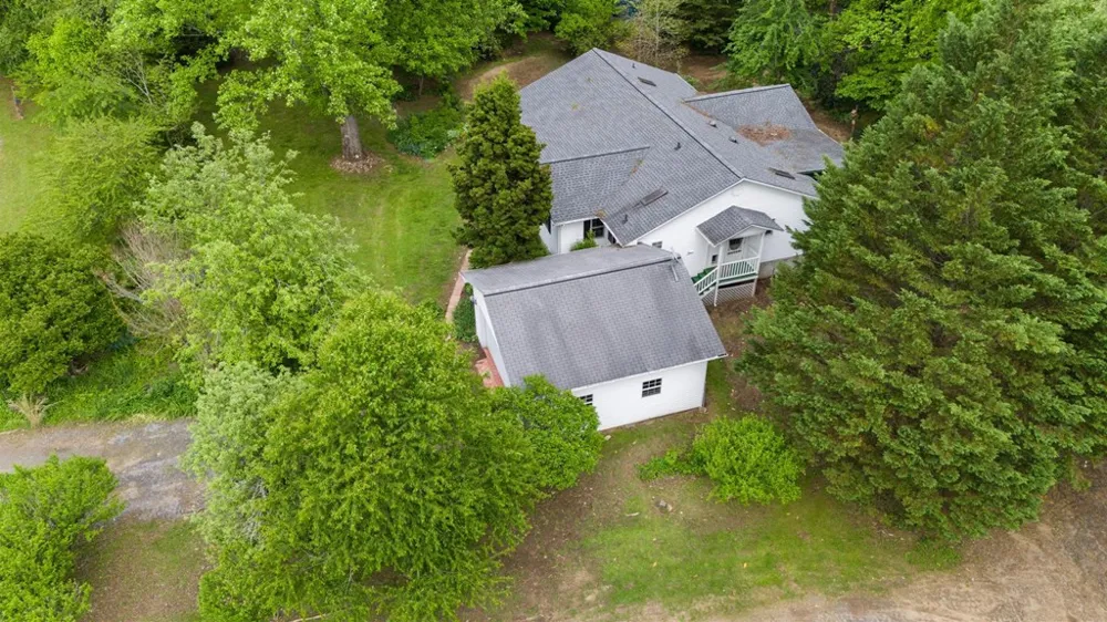 59 Tusquittee Creek Lane Hayesville, NC 28904
