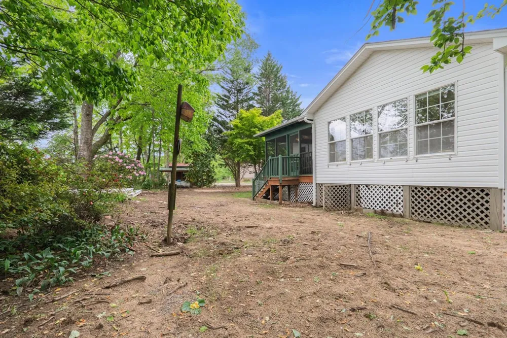 59 Tusquittee Creek Lane Hayesville, NC 28904