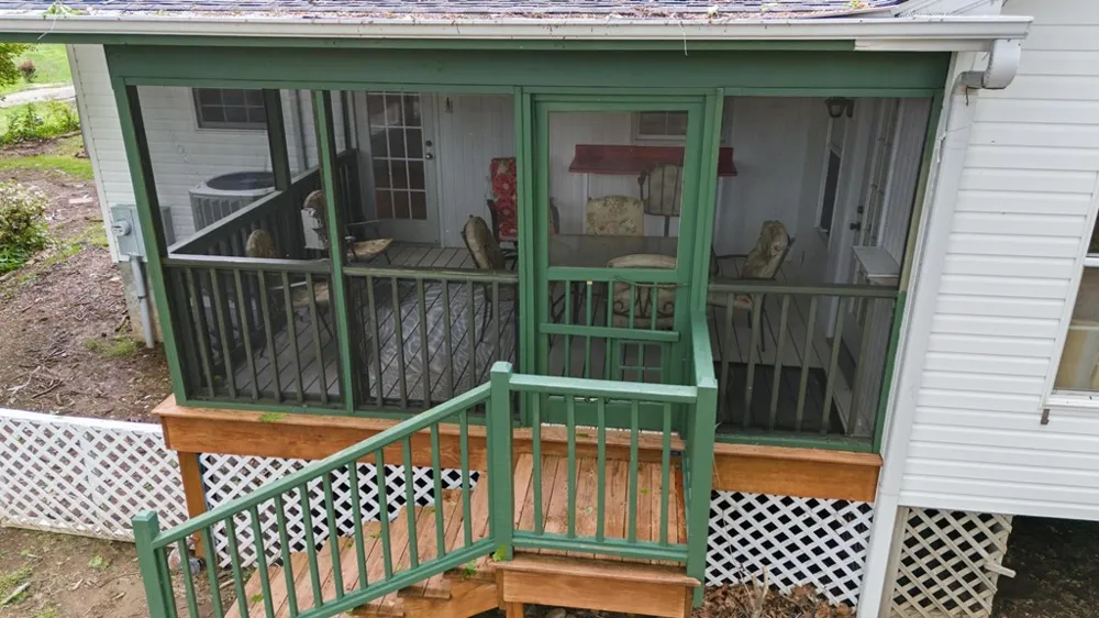 59 Tusquittee Creek Lane Hayesville, NC 28904