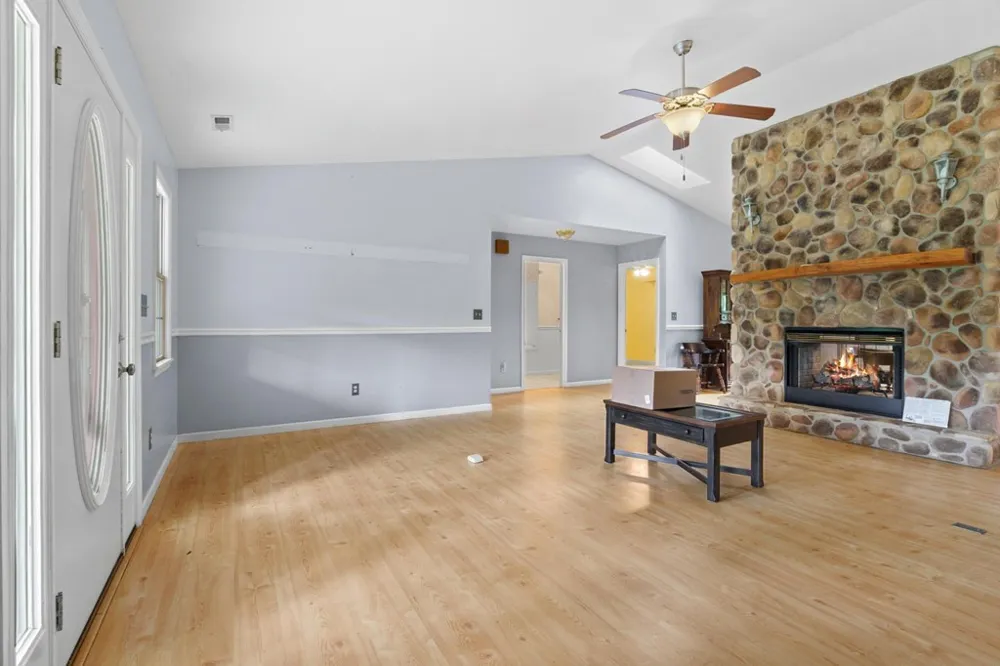 59 Tusquittee Creek Lane Hayesville, NC 28904