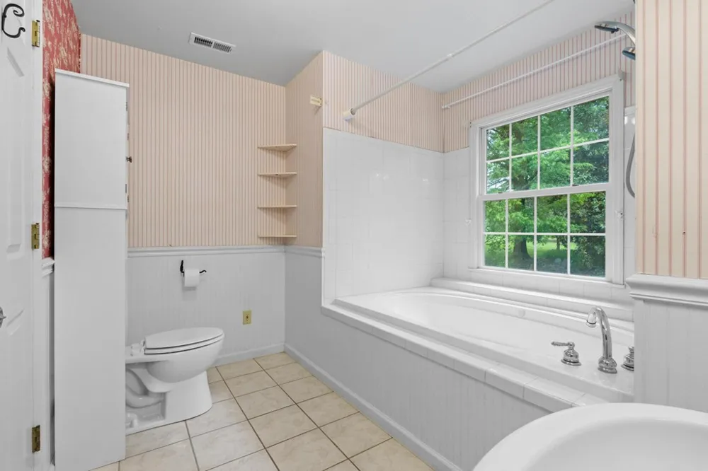 59 Tusquittee Creek Lane Hayesville, NC 28904