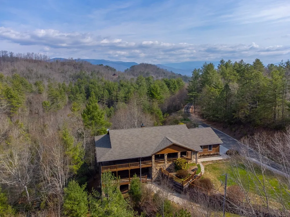 750 Double Springs Drive Almond, NC 28702