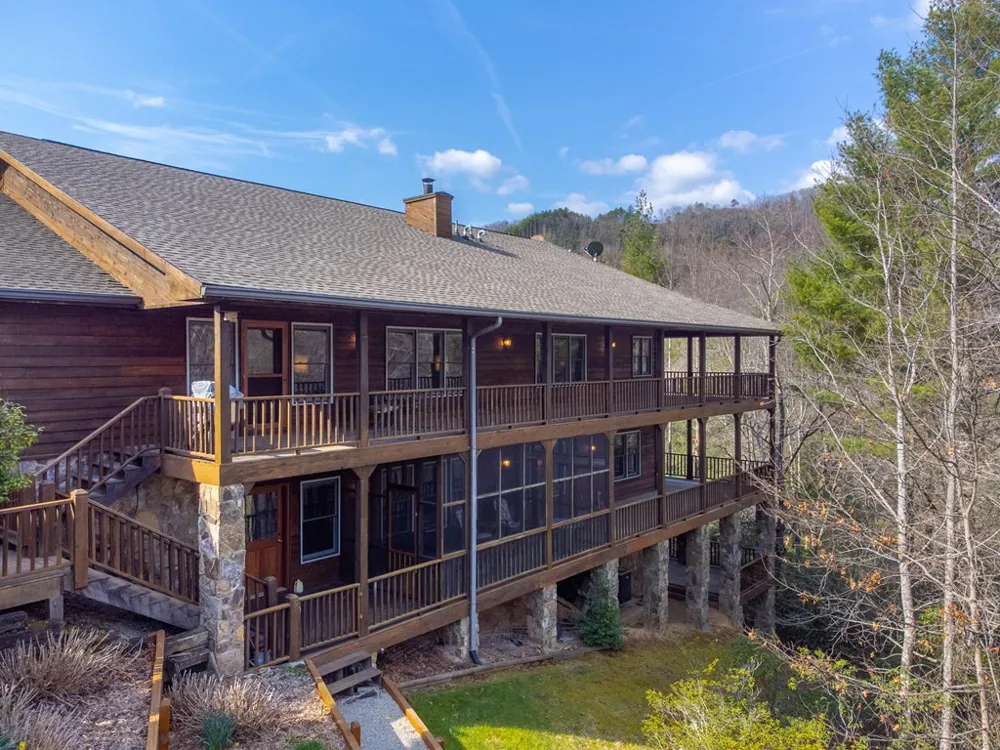 750 Double Springs Drive Almond, NC 28702