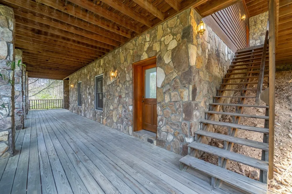 750 Double Springs Drive Almond, NC 28702