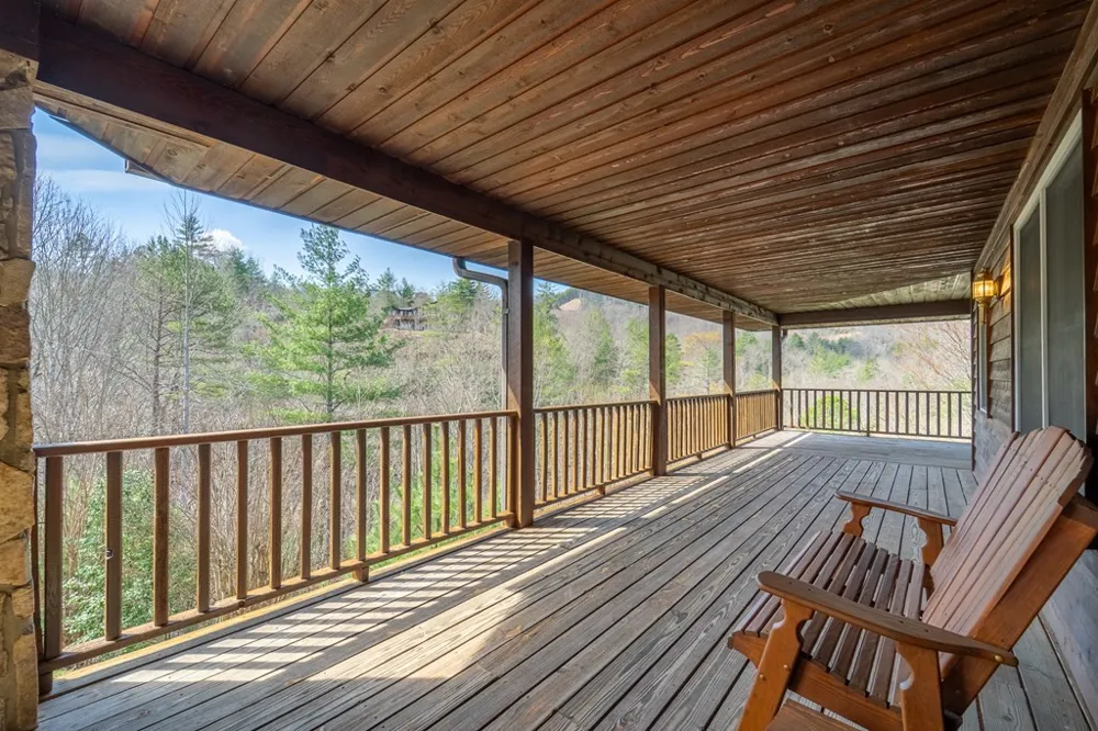 750 Double Springs Drive Almond, NC 28702