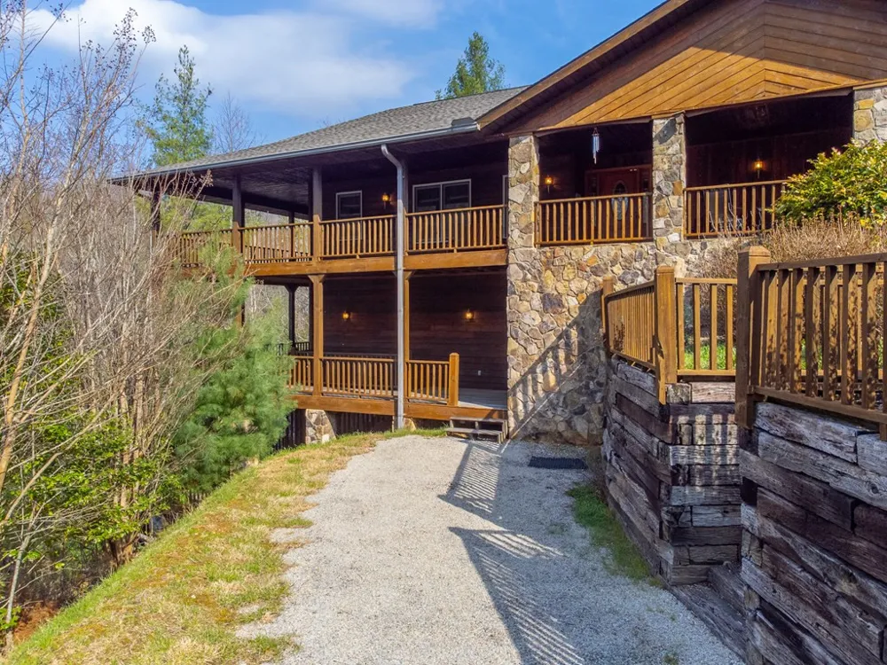 750 Double Springs Drive Almond, NC 28702